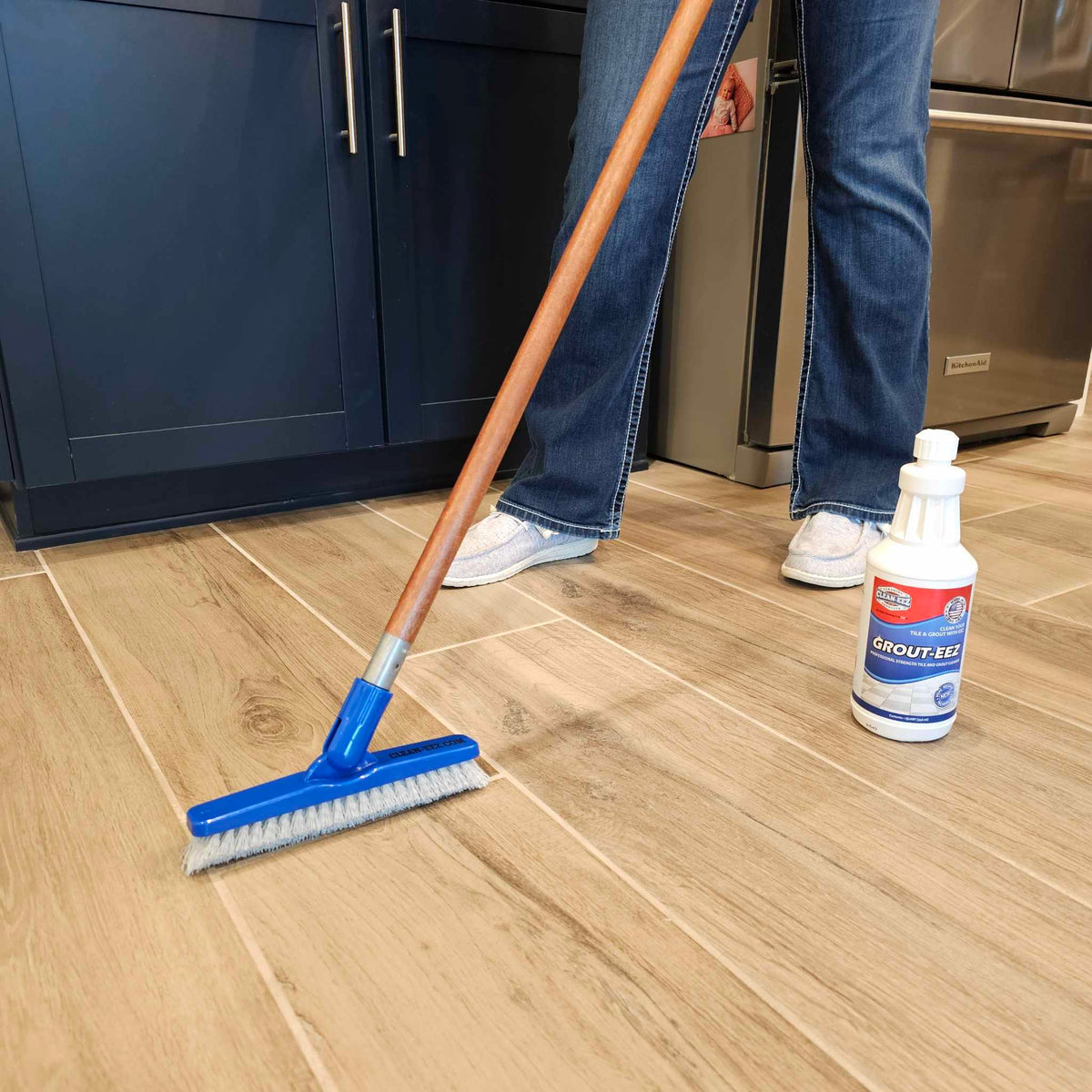 Grout-eez 2 Bottle Kit With FREE Stand Up Grout Brush 32oz Clean-eez