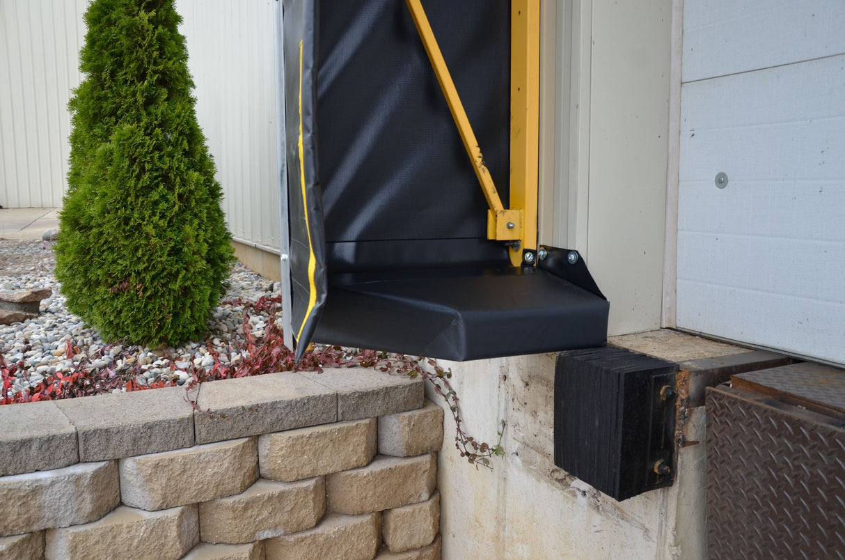 Retractable Dock Shelter Vestil