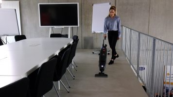 AERO UP Battery Upright Vacuum Taski