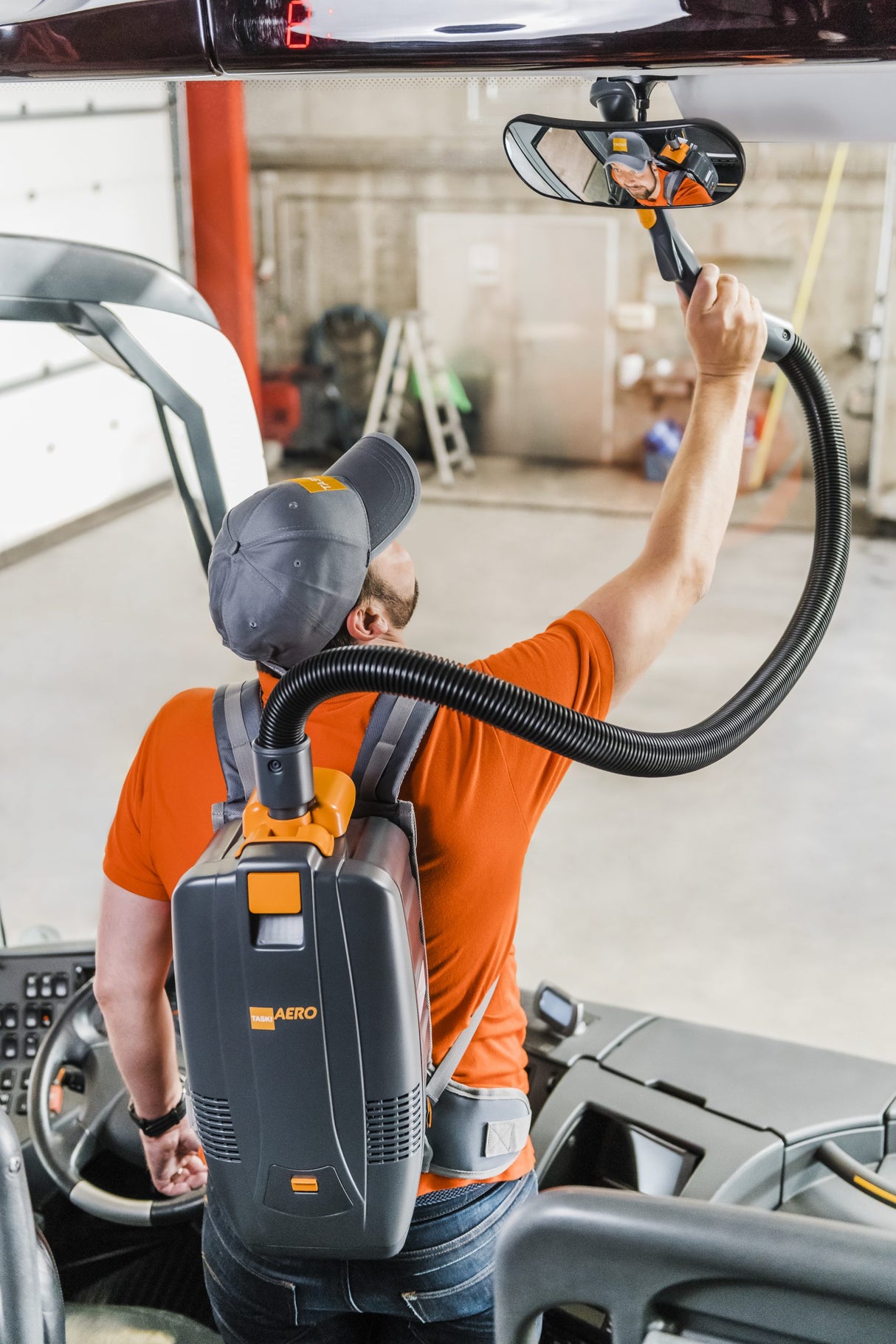 AERO BP E & B Backpack Vacuum Taski