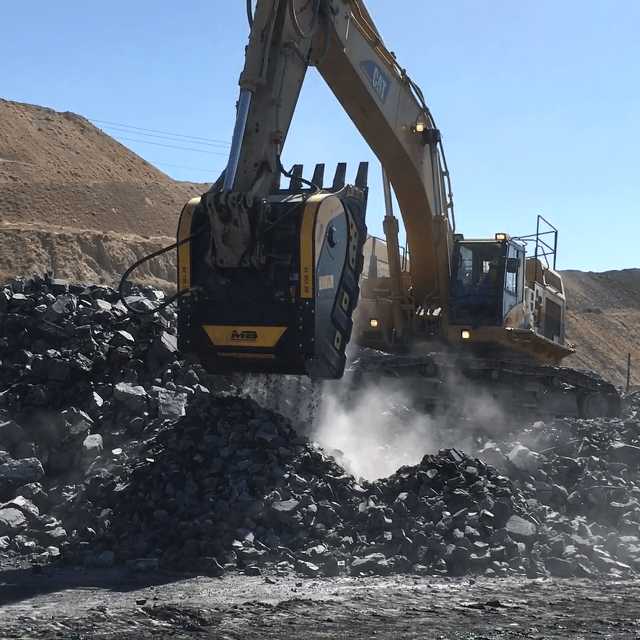 Bucket Crusher for excavator BF150.10 MB Crusher