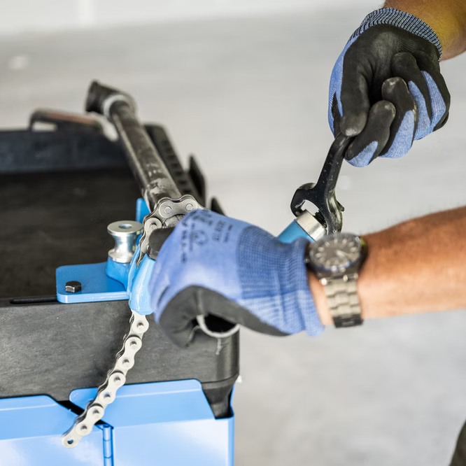 2-1/2" Bench Chain Vise for 4426 Pro-Series Service Cart Magnum