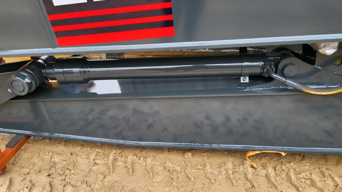 Long Reach Excavator JD250G-60FT EIK Solutions