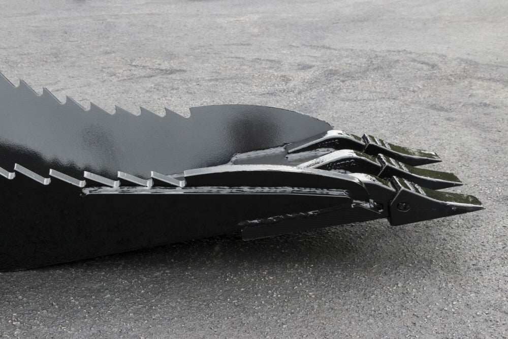 Stump Buckets – Severe & Extreme Duty Blue Diamond Attachments