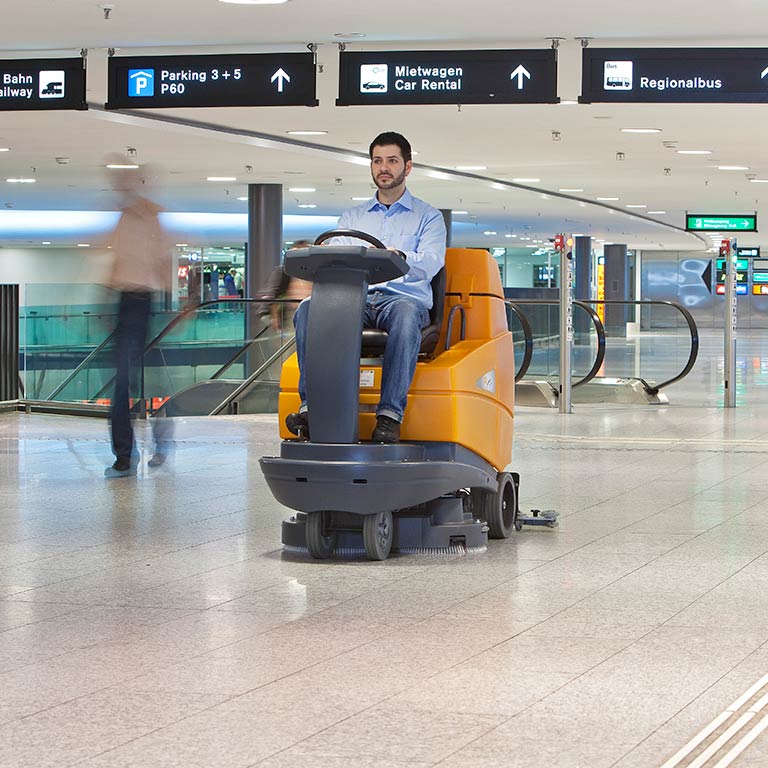 Swingo 4000 Battery-Powered Ride-On Scrubber Drier Taski