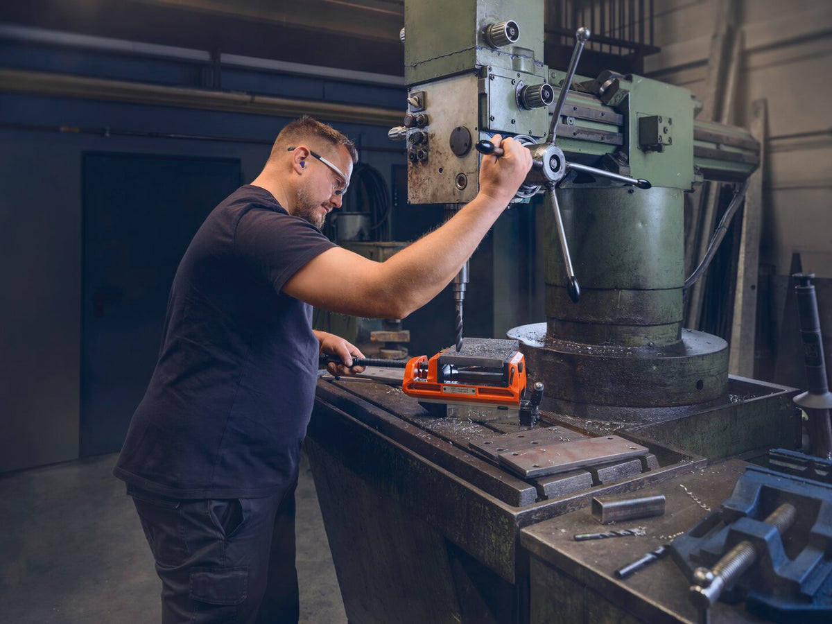 FEIN VersaMAG Vise 160 L Set Magnetic Vise 6 in Jaw Width FEIN