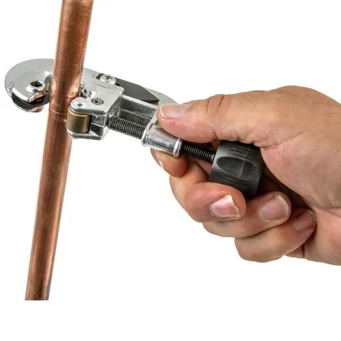 1-1/8“ O.D. Screw-Feed Tubing Cutter - Case of 12 Superior Tool