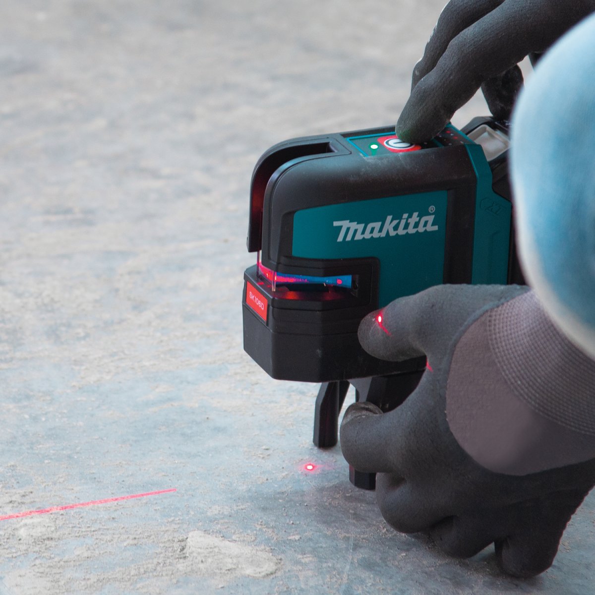 12V Max CXT® Lithium‑Ion Cordless Self‑Leveling Cross‑Line/4‑Point Red Beam Laser Makita
