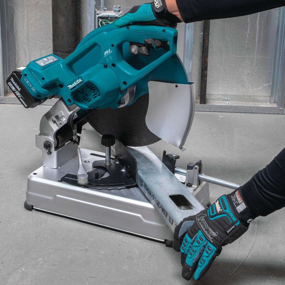 36V (18V X2) LXT® Brushless 14" Cut‑Off Saw Makita