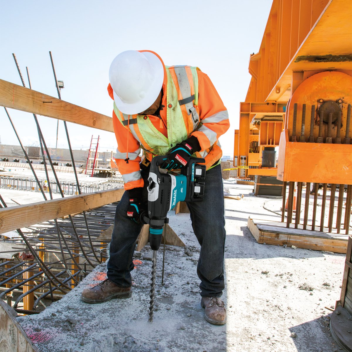 36V (18V X2) LXT® Brushless 1‑9/16" Advanced AVT® Rotary Hammer Kit, SDS‑MAX, AFT®, AWS® (5.0Ah) Makita