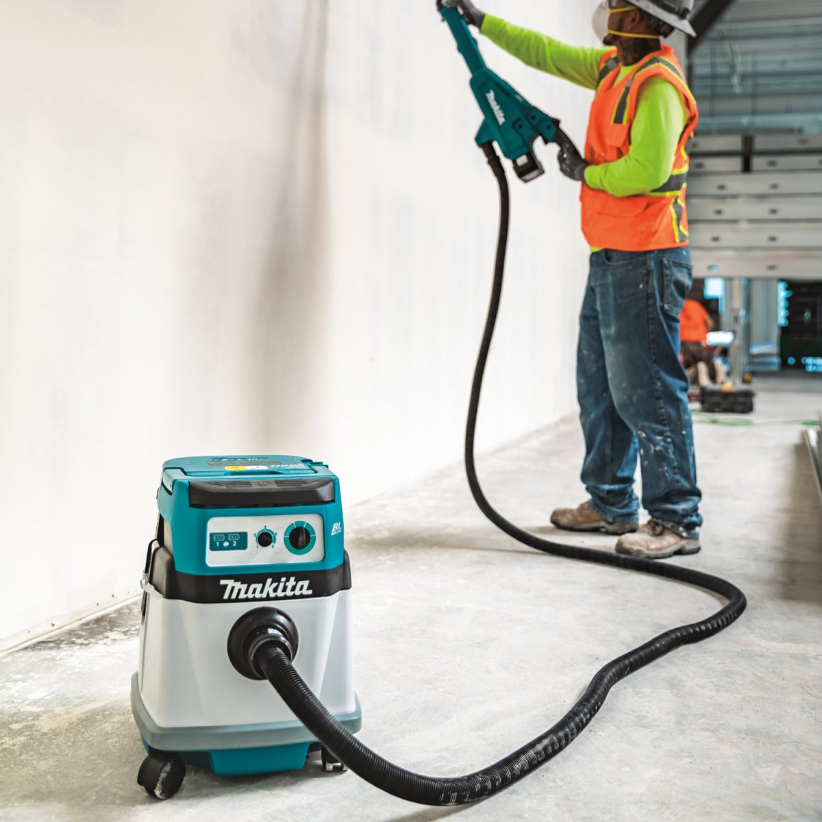 36V (18V X2) LXT® Brushless 4 Gallon HEPA Filter Dry Dust Extractor, Tool Only Makita