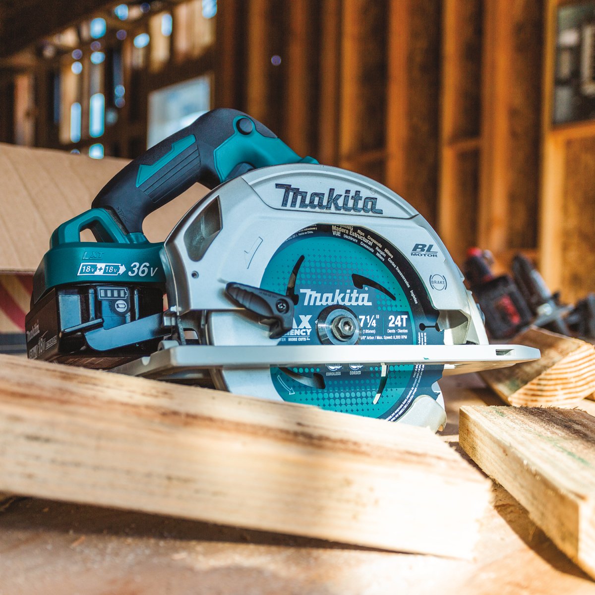 36V (18V X2) LXT® Brushless 7‑1/4” Circular Saw Makita