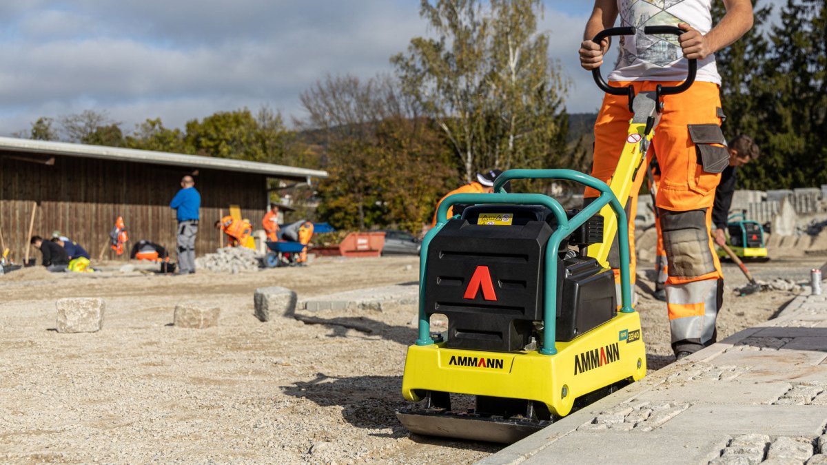 APR 22/40 Reversible Plates Ammann