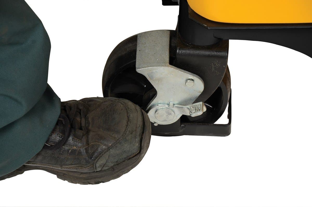 Combination Hand Pump and Electric Vestil