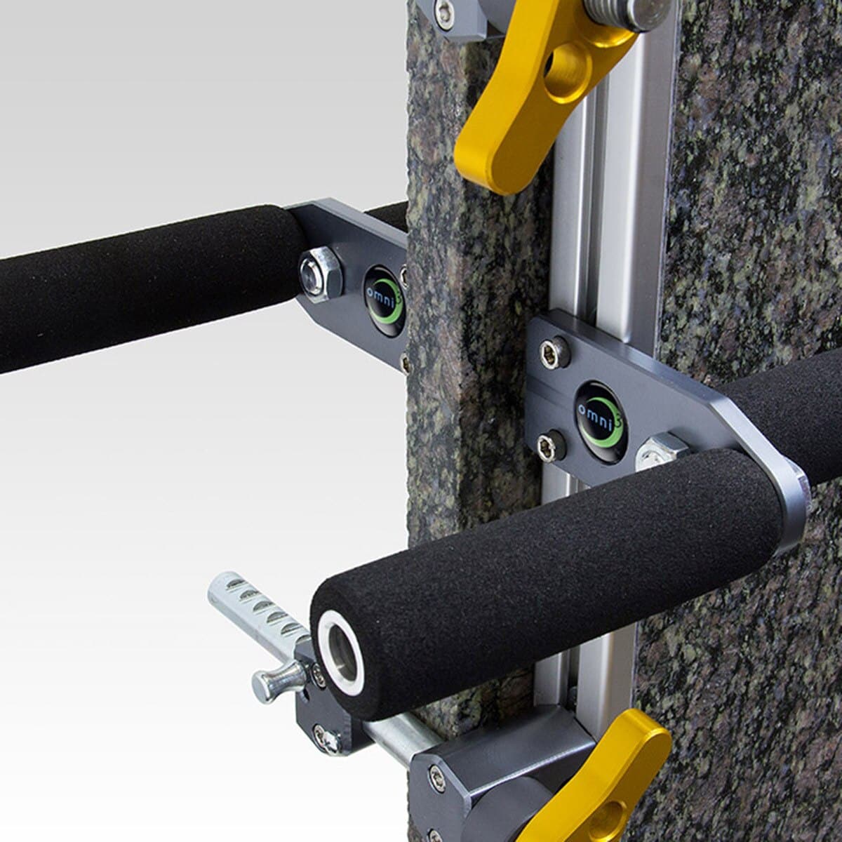 Omni Cubed Aqua-Jaw Carry Vise (Pair) Omni Cubed