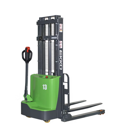 Lithium Straddle Stacker EKKO