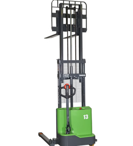 Lithium Straddle Stacker EKKO