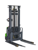 Lithium Straddle Stacker with Side Shift with 118" Lift Height EKKO