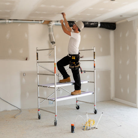 6' High Portable Aluminum Scaffold With 5" Casters And 3 Anti-Slip Platforms MetalTech