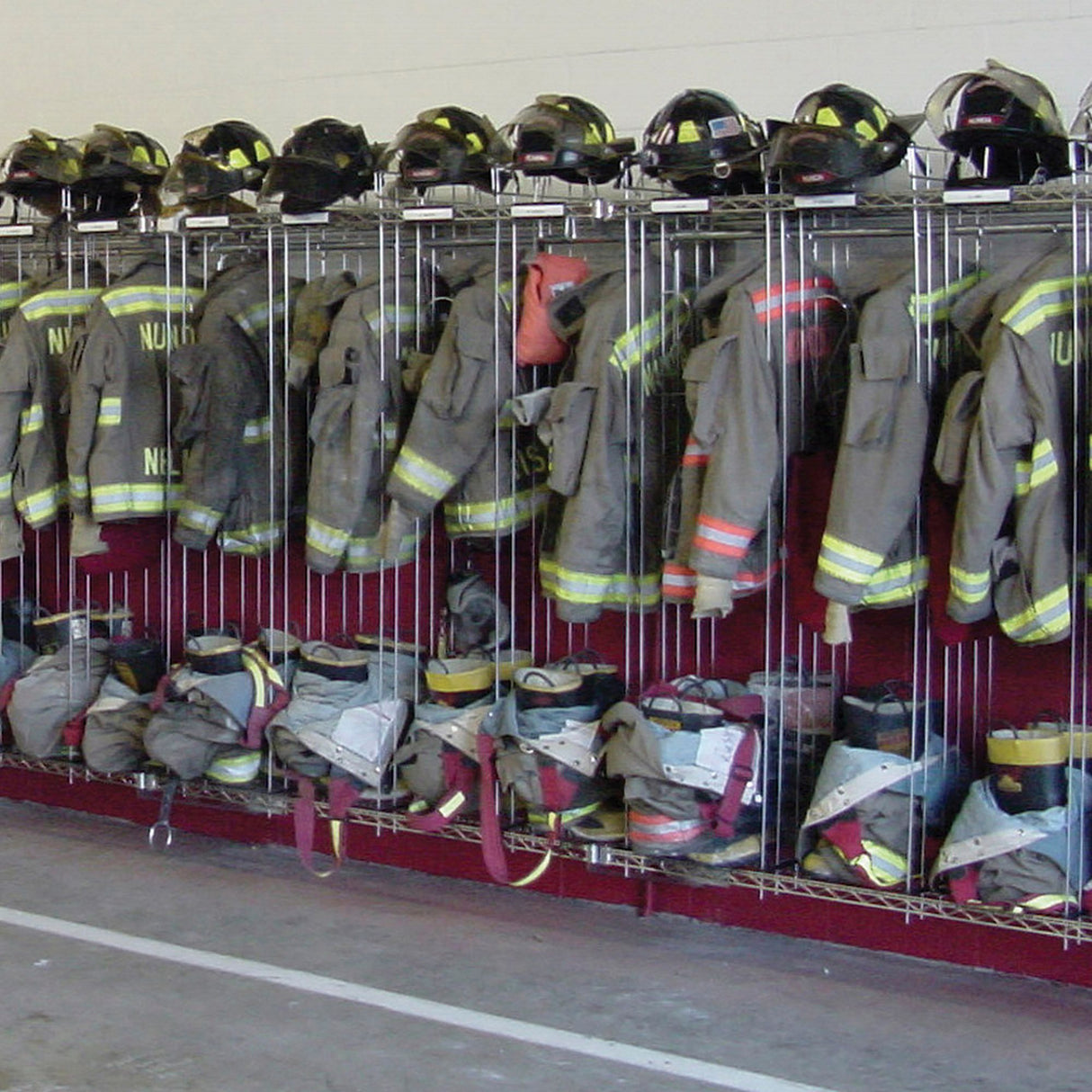 New-Tech Wall Mounted Ready Rack Ready Rack