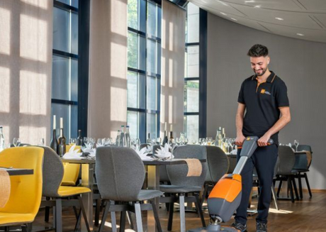ULTIMAXX 360 Cleaning Machine Taski
