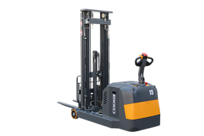 Moving Mast Walkie Reach Truck - 138" Lift Height EKKO