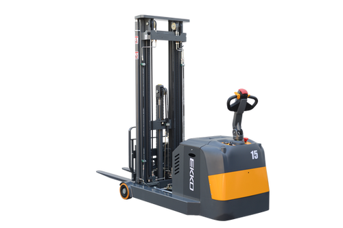 Moving Mast Walkie Reach Truck - 138" Lift Height EKKO