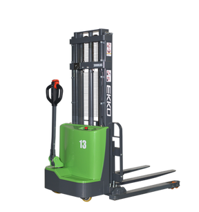Lithium Straddle Stacker EKKO
