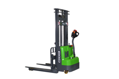 Electric Straddle Stacker, 118" Lift Height with Lithium EKKO
