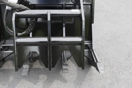 Grapple Rake – Severe Duty Blue Diamond Attachments