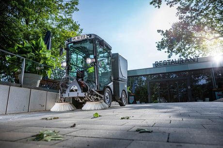 Karcher Municipal City Sweeper MC 80 (MIC 42) Karcher