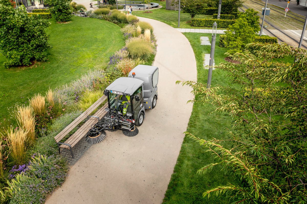 Karcher Street Sweeper MC 150 Karcher