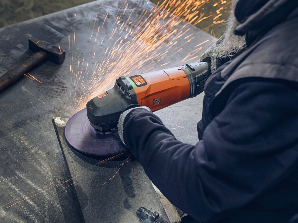 FEIN AlphaGrind LG 24-180 D Pro 7 in Angle Grinder 2,400 W FEIN