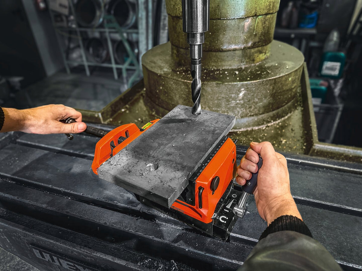 FEIN VersaMAG Vise 160 L Set Magnetic Vise 6 in Jaw Width FEIN