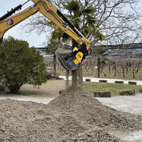 Padding Buckets for Backhoe Loaders and Mini Excavators - MB-HDS212 MB Crusher
