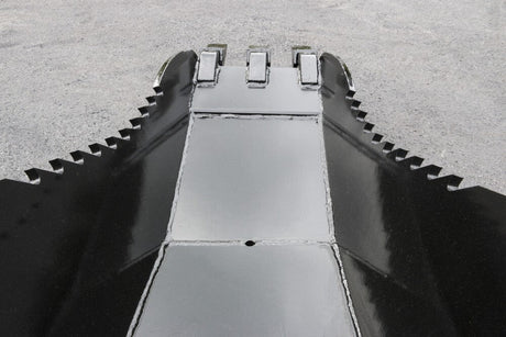 Stump Buckets – Severe & Extreme Duty Blue Diamond Attachments