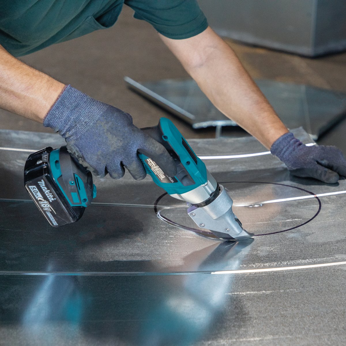 18V LXT® Lithium‑Ion Brushless Cordless 18 Gauge Offset Shear Makita