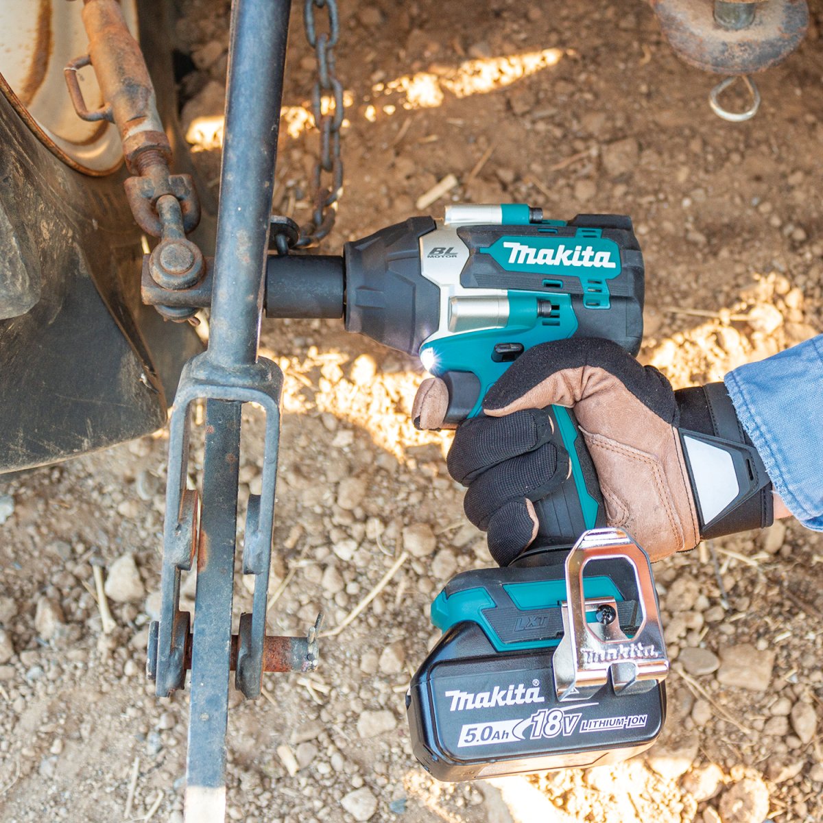 18V LXT® Lithium‑Ion Brushless Cordless 4‑Speed Mid‑Torque 1/2" Sq. Drive Impact Wrench w/ Friction Ring Anvil