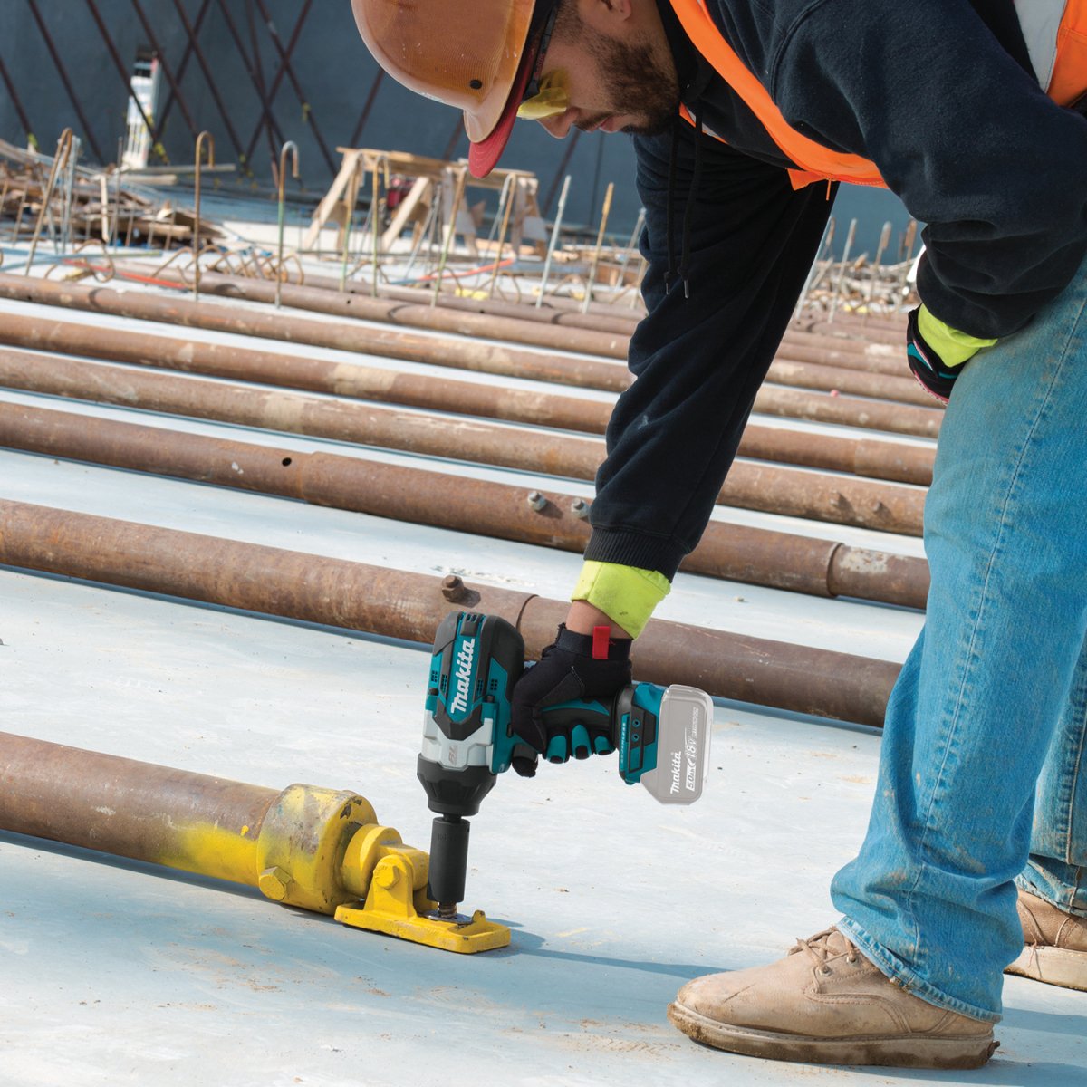 18V LXT® Lithium‑Ion Brushless Cordless High‑Torque 1/2" Sq. Drive Utility Impact Wrench Makita