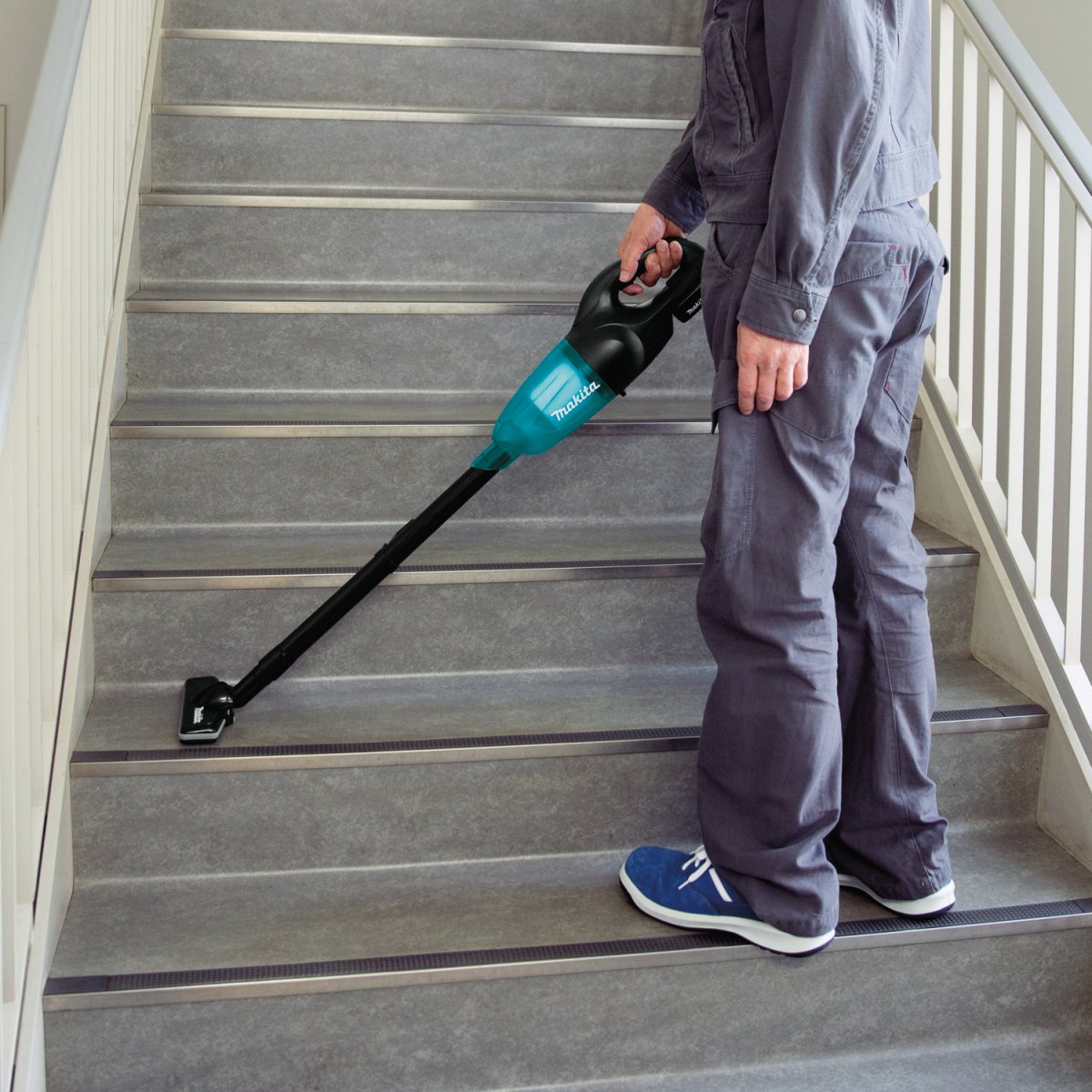 18V LXT® Lithium‑Ion Compact Cordless Vacuum - Kit Makita