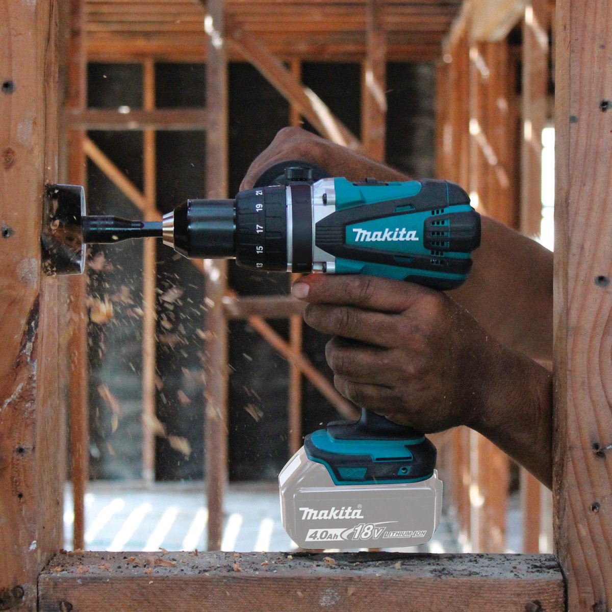 18V LXT® Lithium‑Ion Cordless 1/2" Driver‑Drill (4.0Ah) Makita