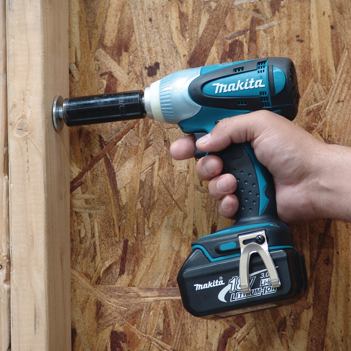 18V LXT® Lithium‑Ion Cordless 1/2" Sq. Drive Impact Wrench Makita