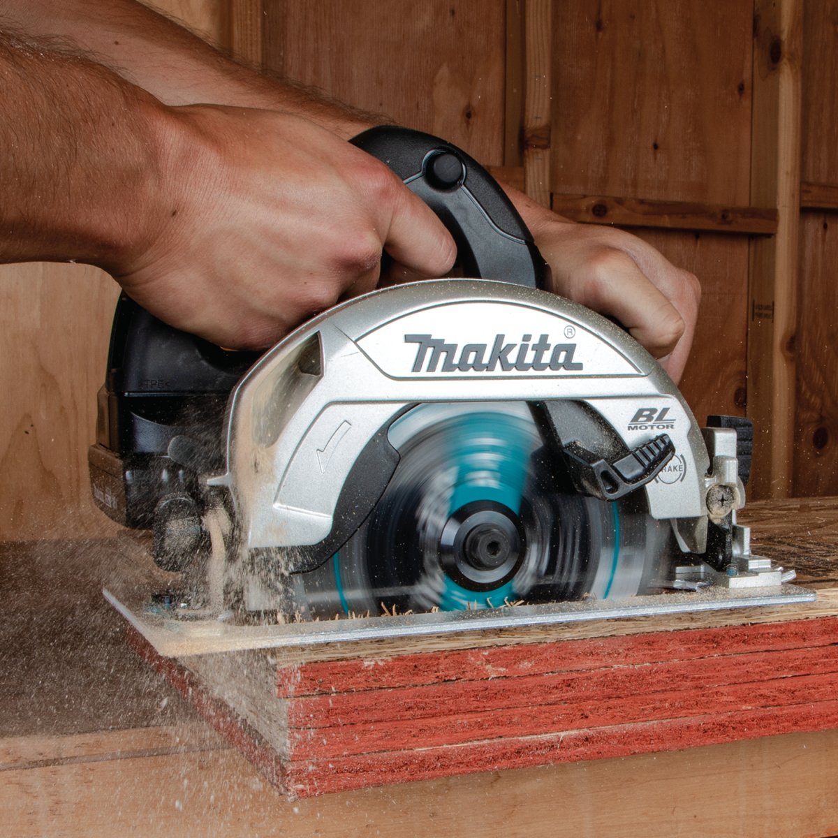 18V LXT® Lithium‑Ion Sub‑Compact Brushless Cordless 6‑1/2” Circular Saw - Diamond Tool Store