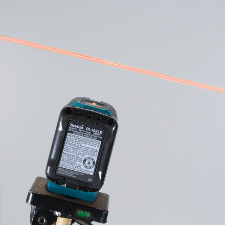 12V Max CXT® Lithium‑Ion Cordless Self‑Leveling Cross‑Line Red Beam Laser (2.0Ah) Makita