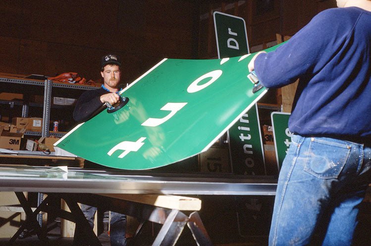 8" Hand Cup For Flat (125 LB / 57 KG) Wood's Powr-Grip