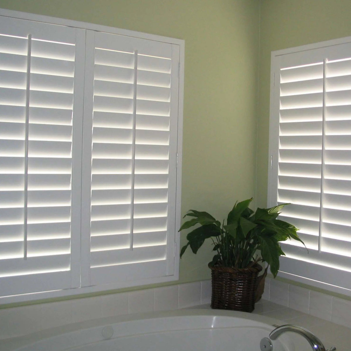 Advanced Exterior Sealant 290 ml ( 9.8 FL Oz.) White - Count of 12 Kraken Bond