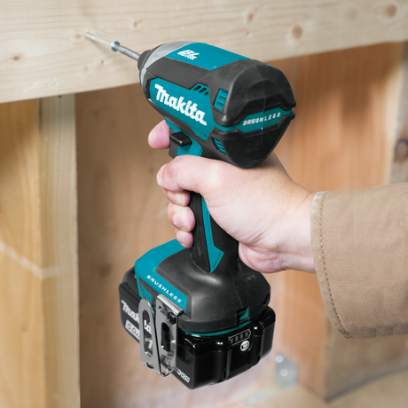 18V LXT® Lithium‑Ion Brushless Cordless Impact Driver Makita