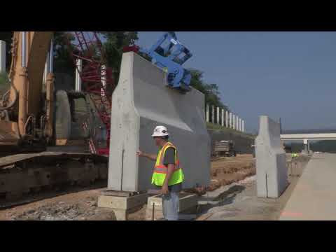 Kenco KL12000 Barrier Lift | Video of Kenco Lifter Moving 8 Foot High Wall